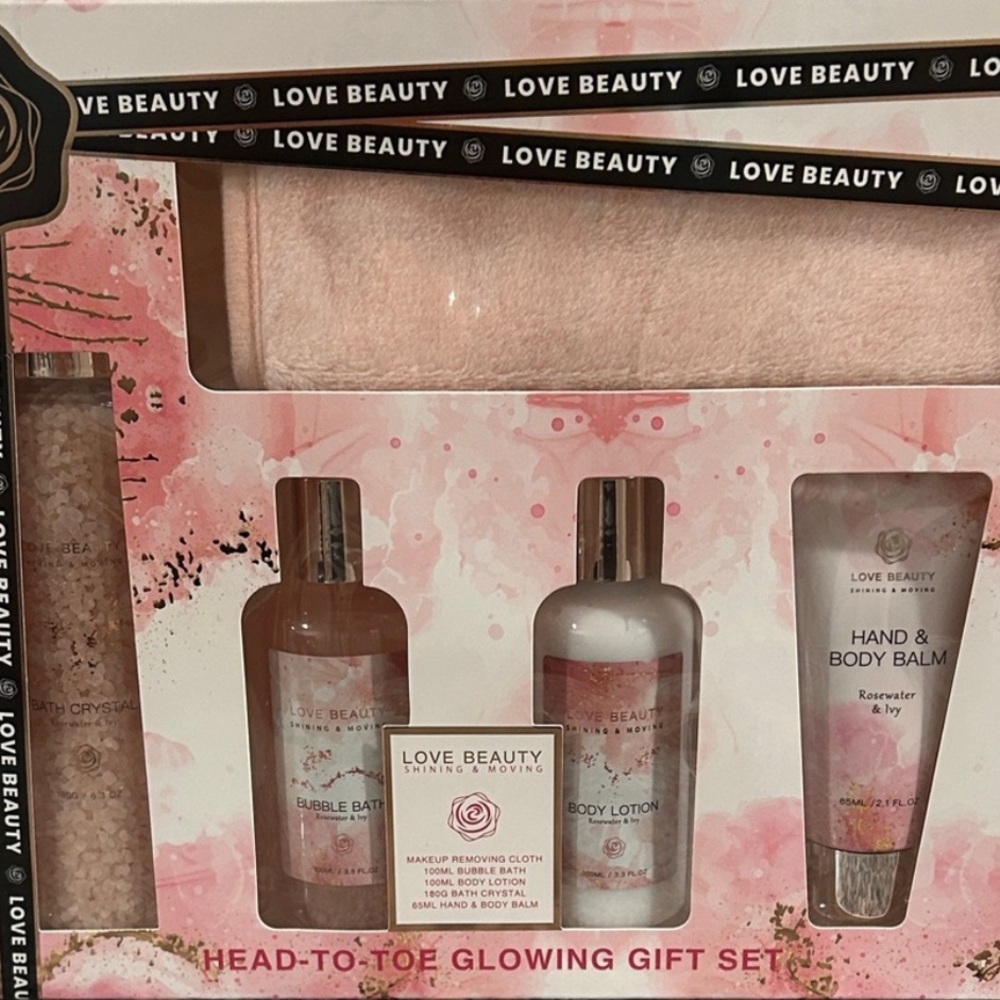 Pink Head-to-Toe Glowing Bath & Body Gift Set